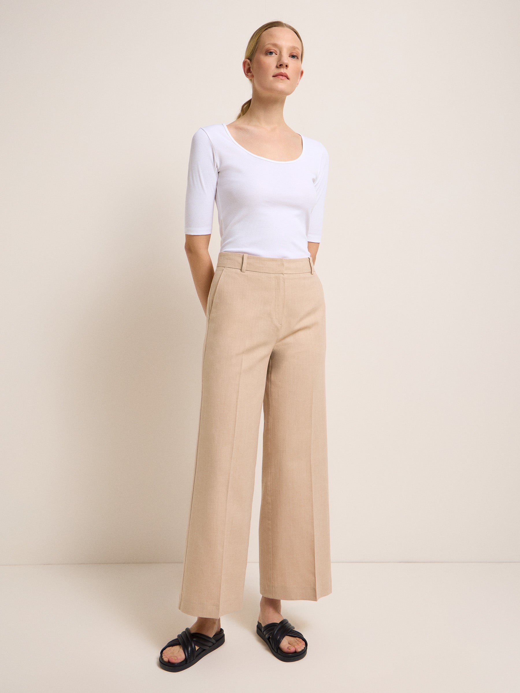 Wide leg pants