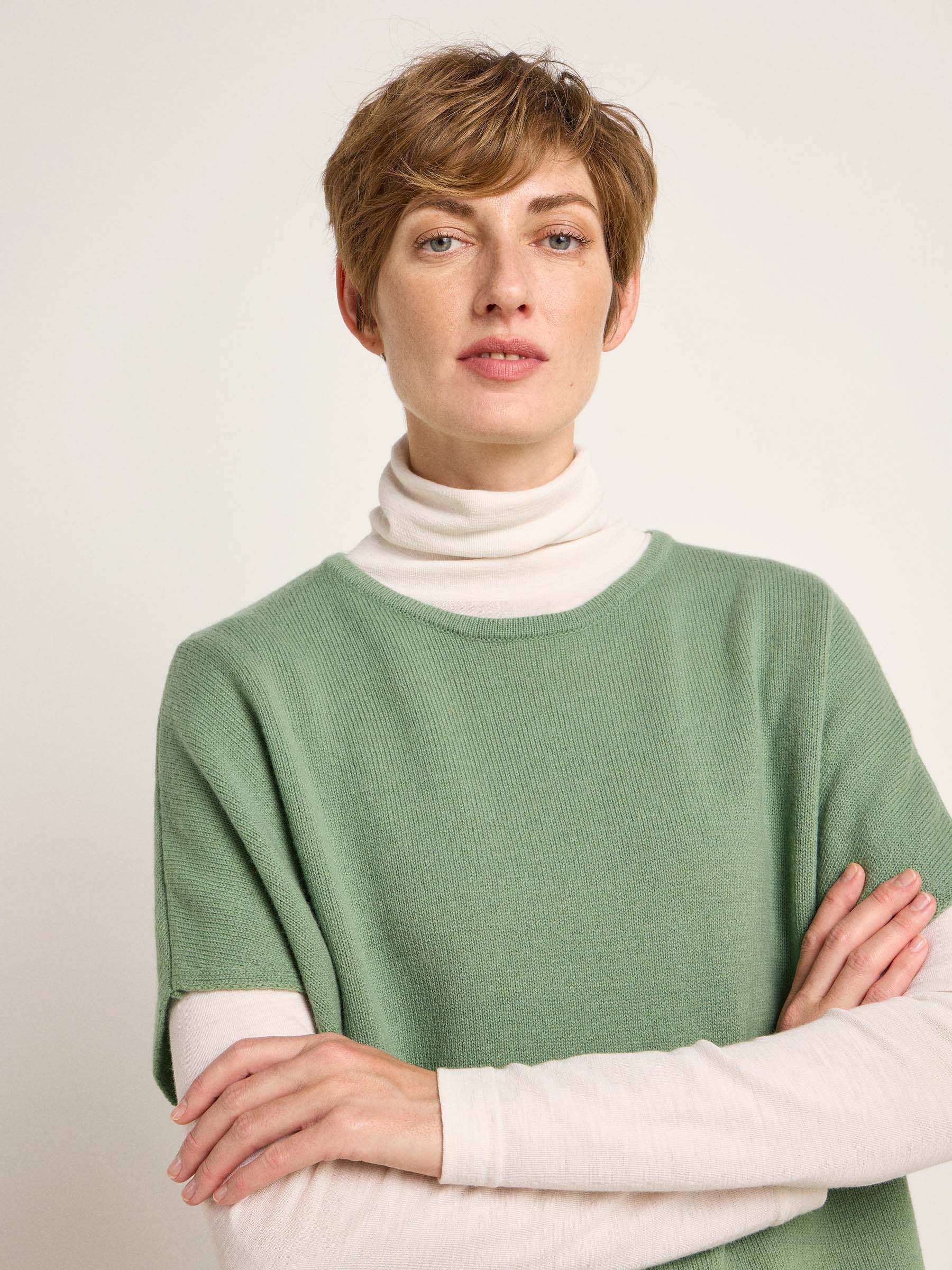 Sweater vest