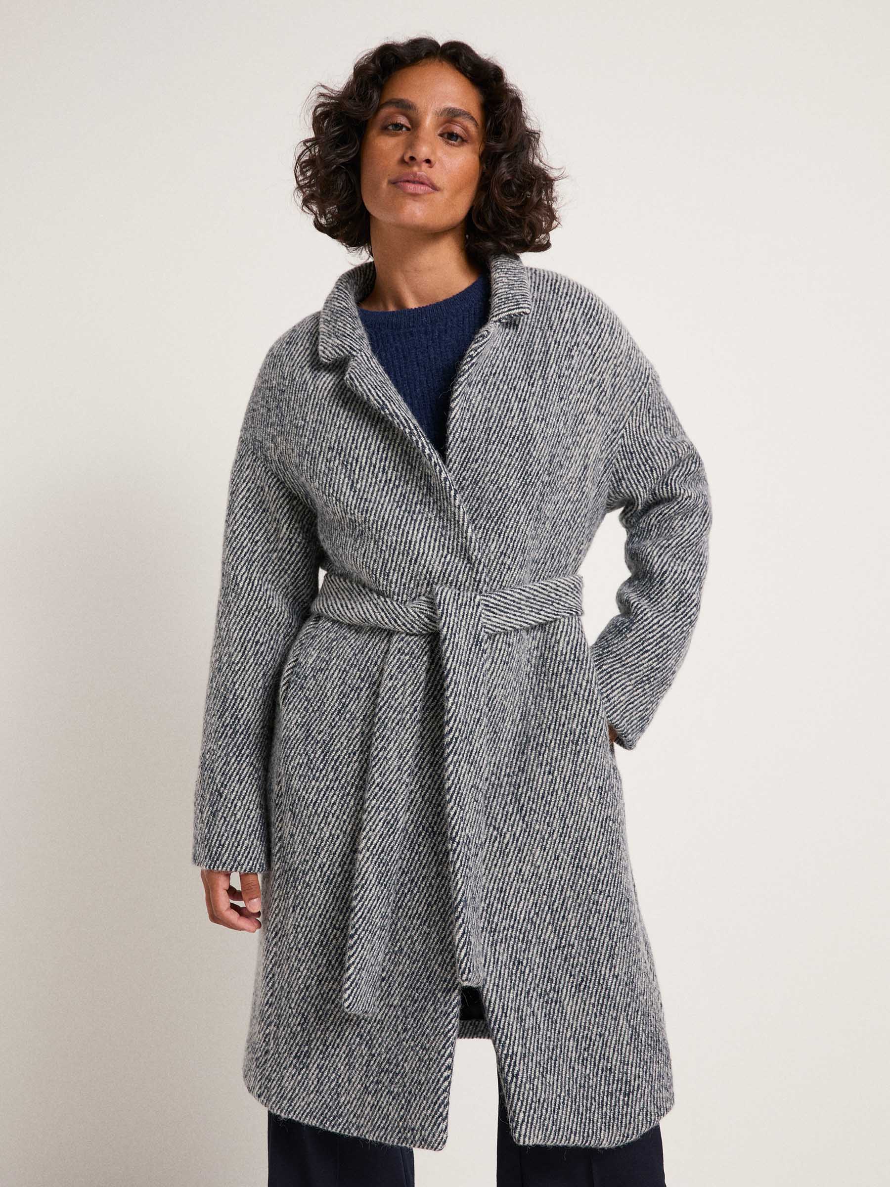 Coat with tie belt