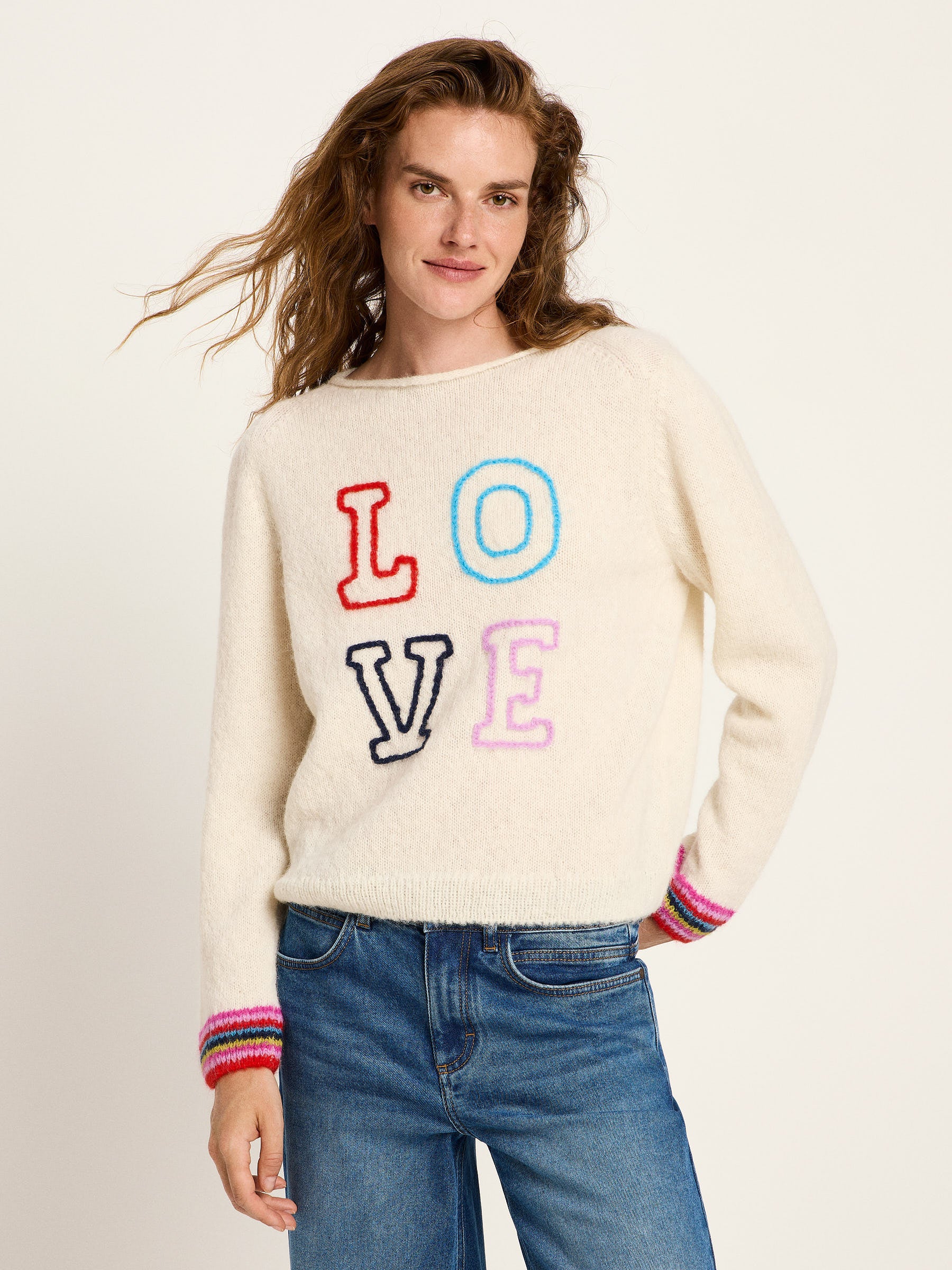 Pullover mit Stickerei
