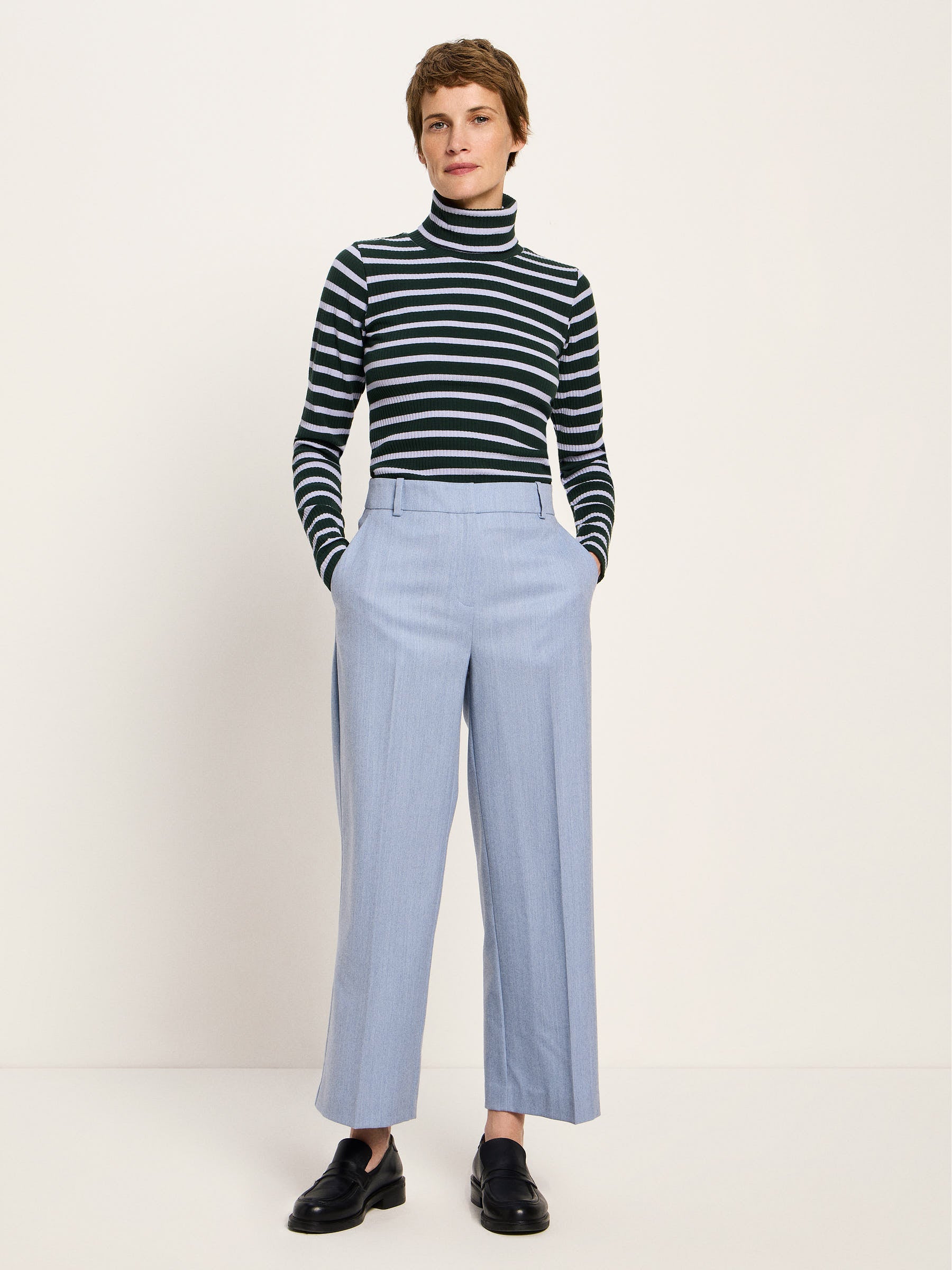 Cropped trousers (GOTS)