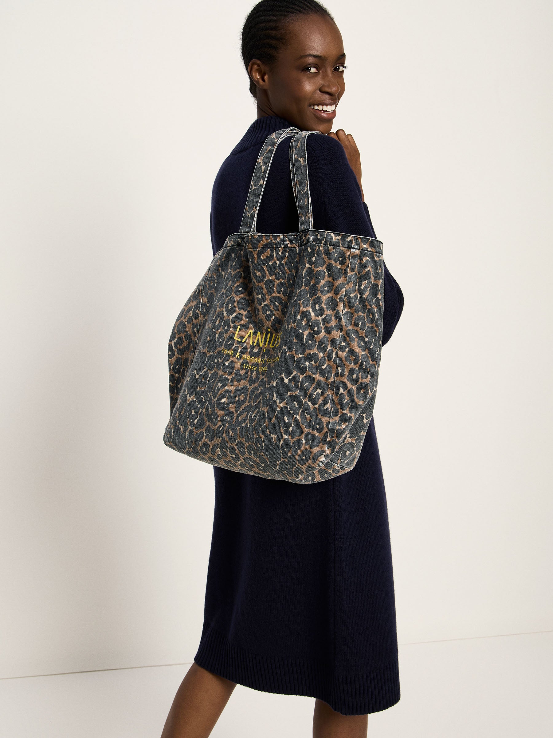 Leo Print Tasche (GOTS)