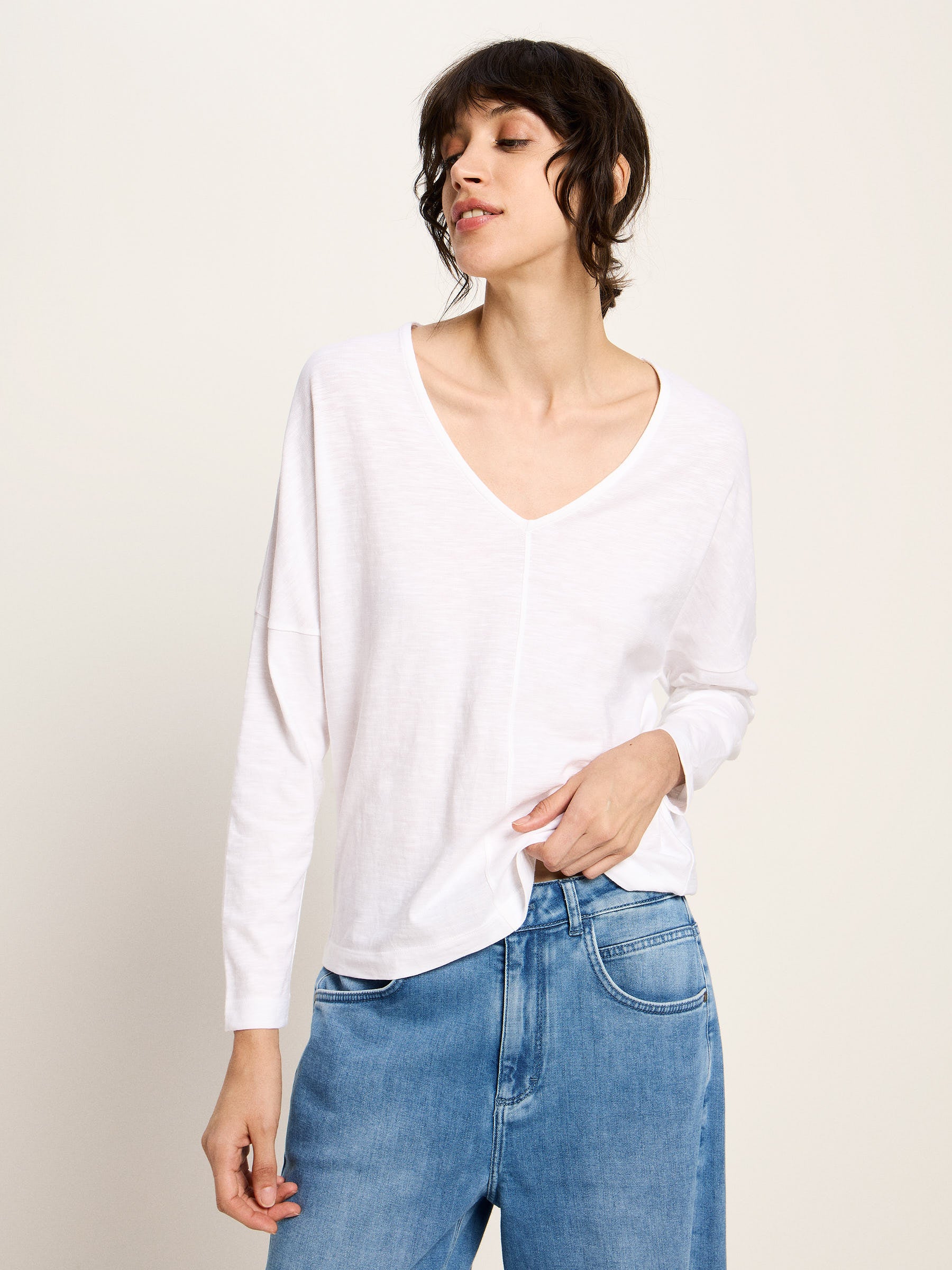 Shirt (GOTS) with V-neck
