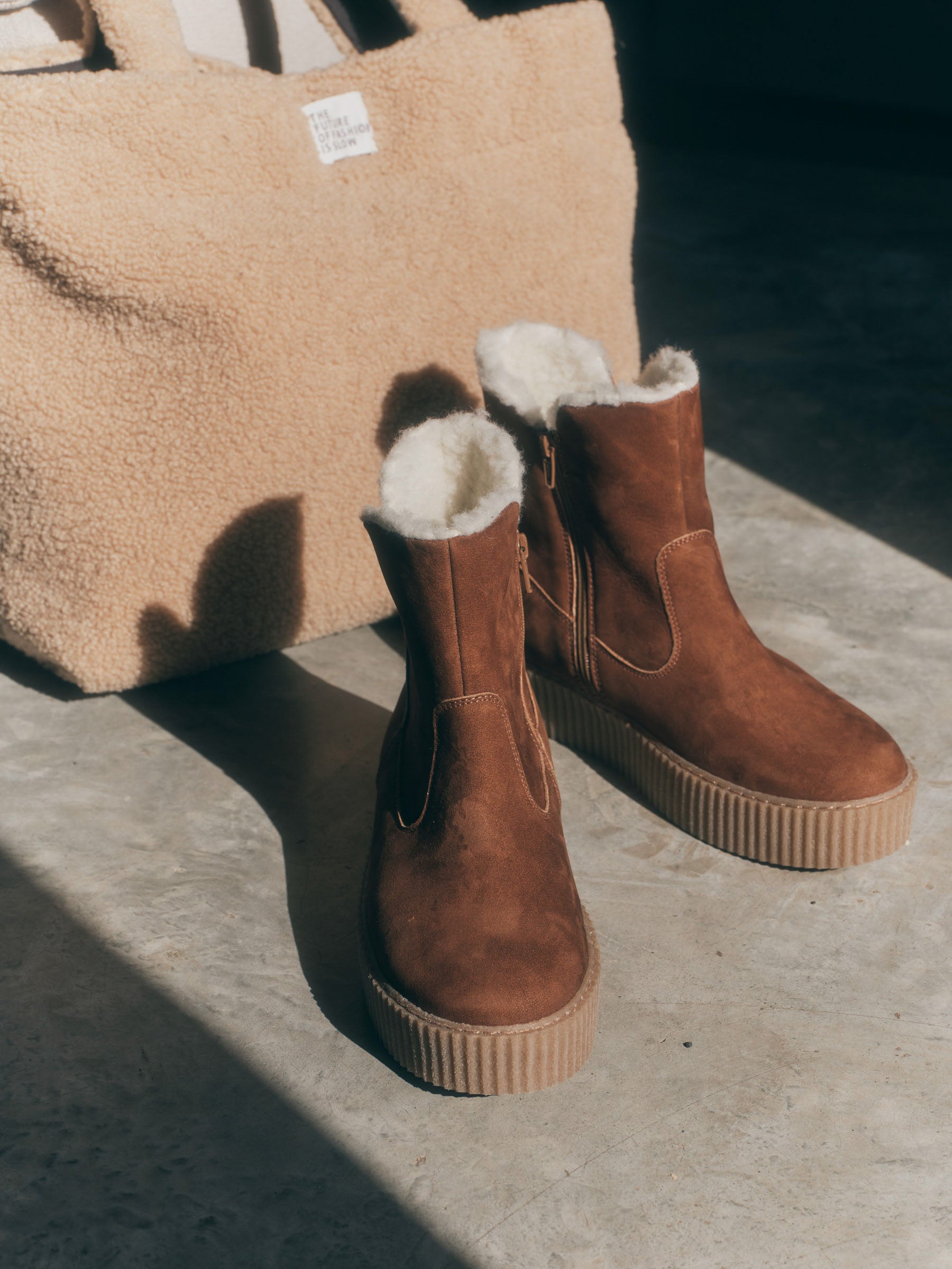 fur boot