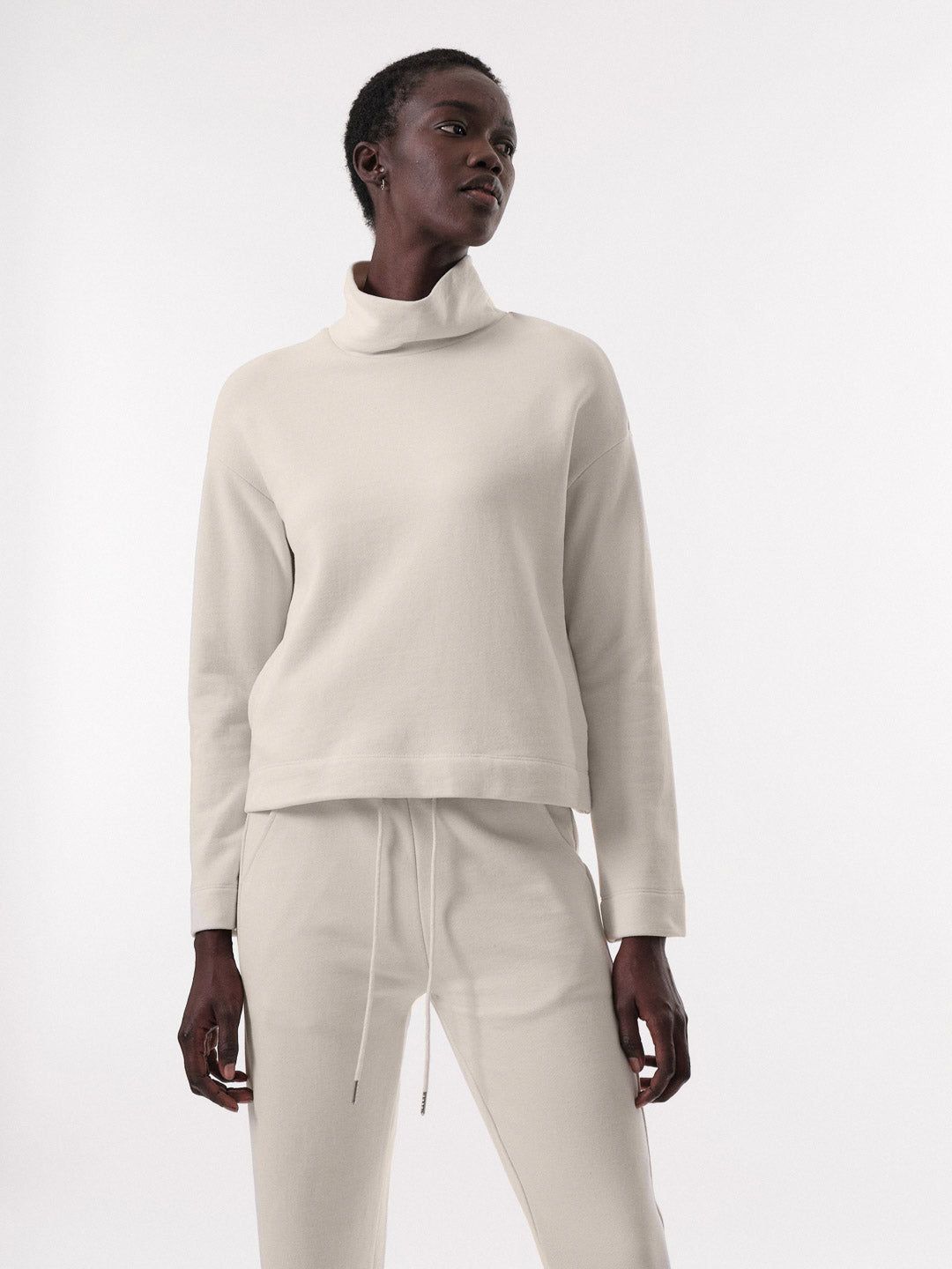 Sweatshirt with stand-up collar
