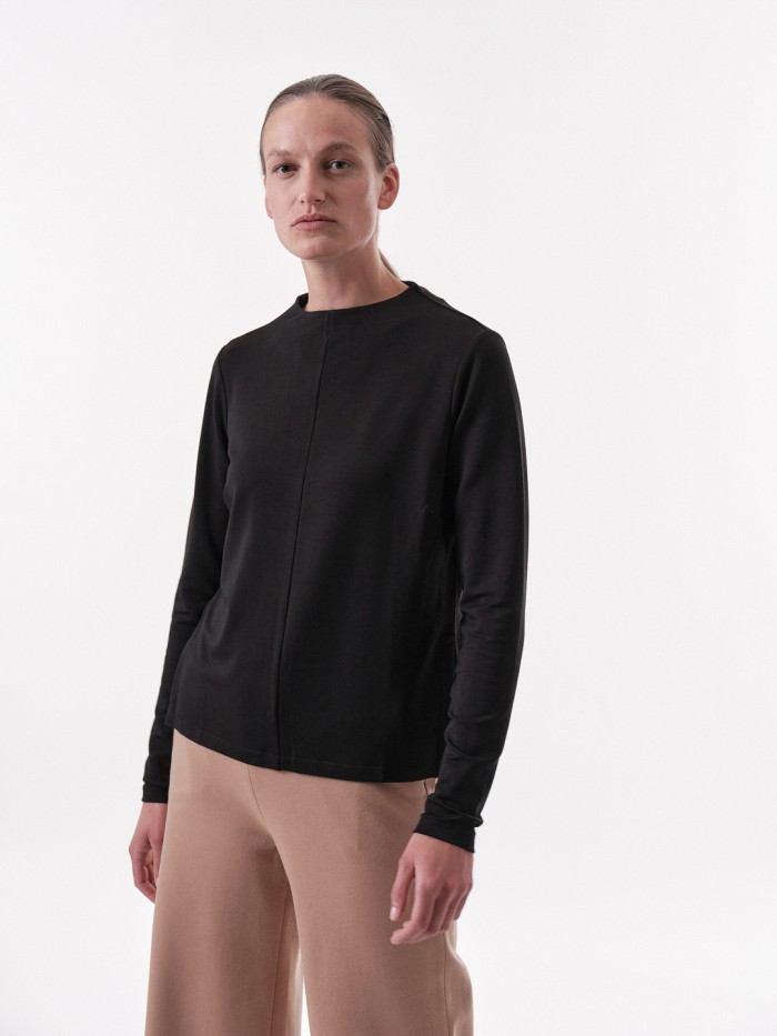 Longsleeve with stand-up collar made with Tencel - black