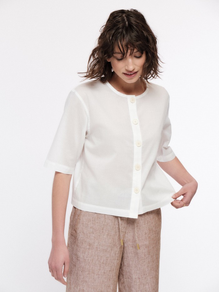 Short sleeve blouse in organic cotton