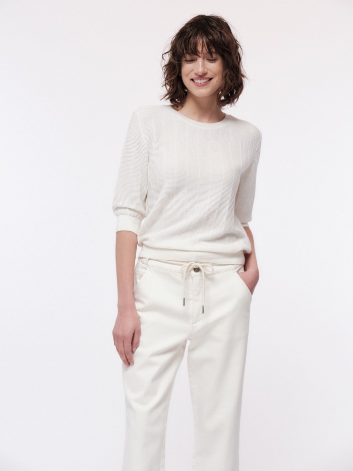 Short sleeve sweater with structure in organic cotton