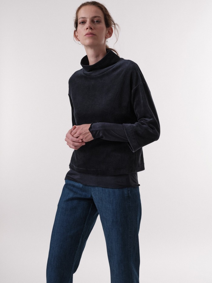 Organic cotton oversized sweatshirt with stand up collar