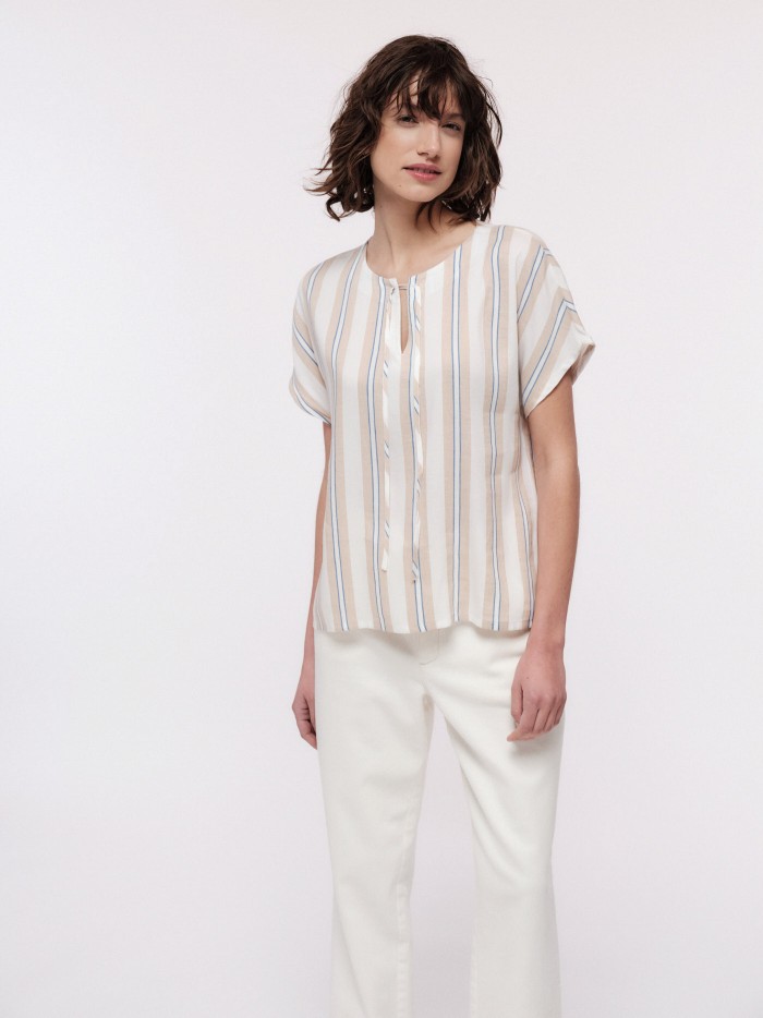 Short sleeve blouse in linen with TENCEL™ & ECOVERO™