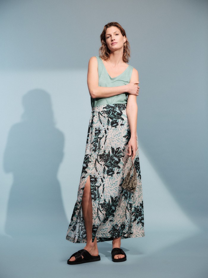 Maxi skirt with slit in TENCEL™ 
