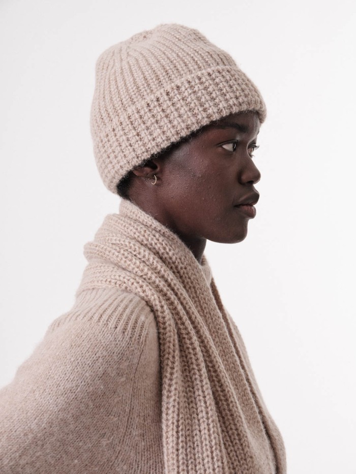 Beanie made from 100% alpaca wool - undyed