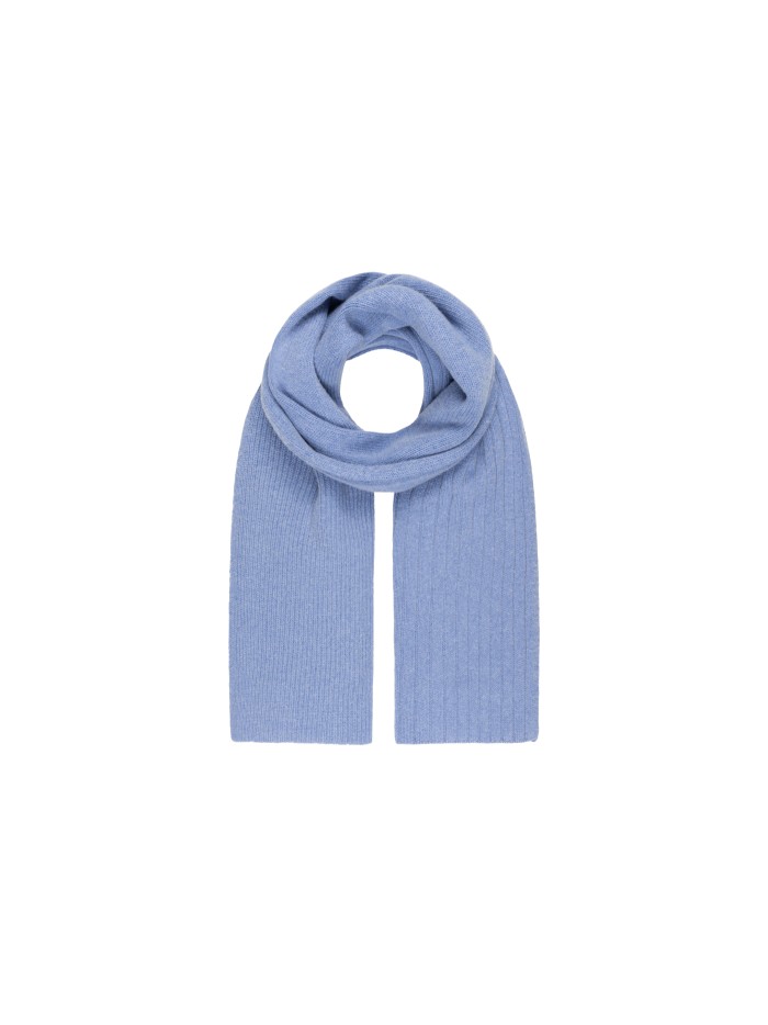 Coarse knit scarf
