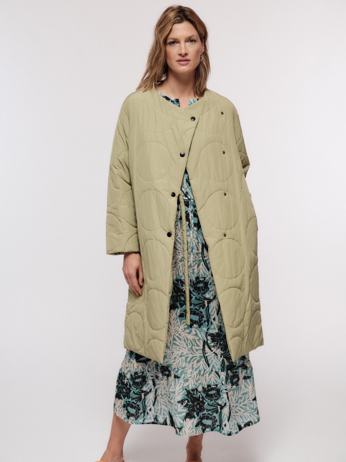 Lightly padded recycled polyester coat